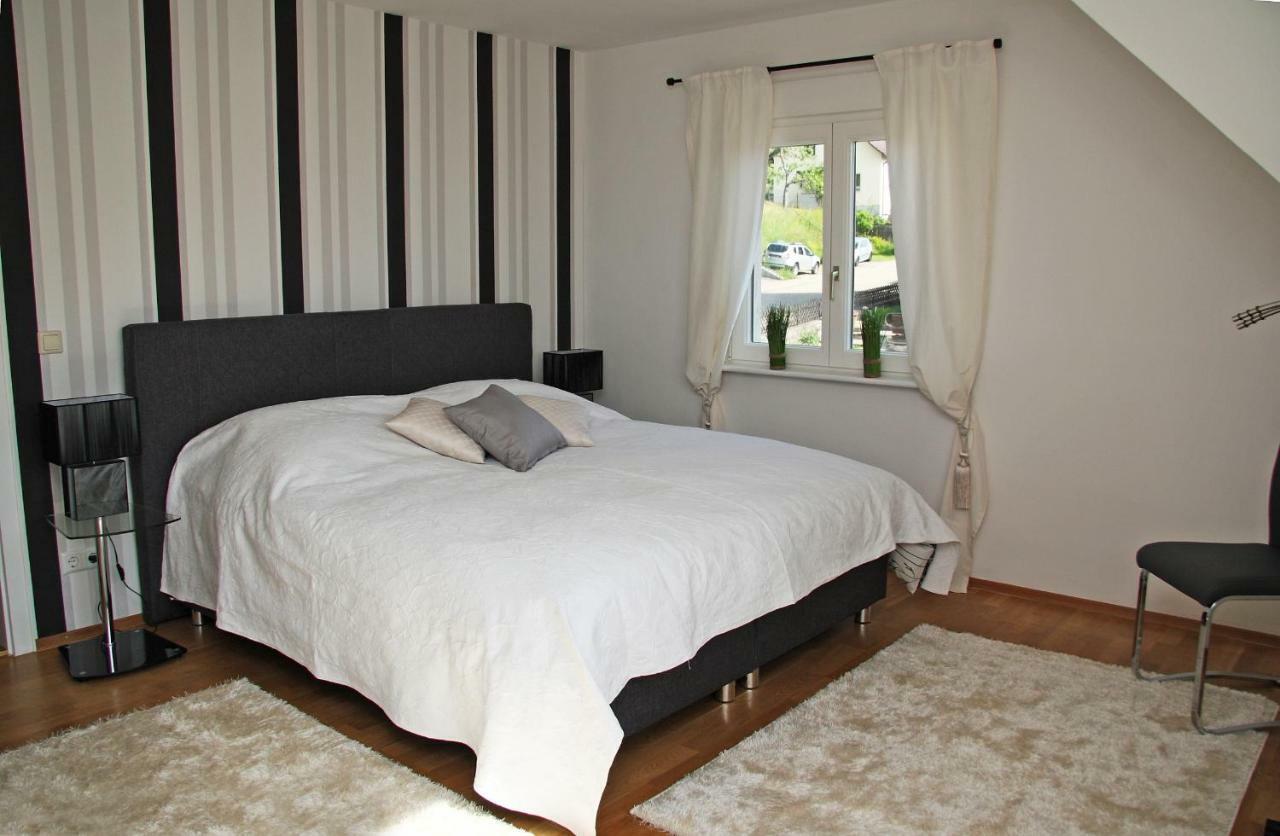 Apartment Sonnenterrasse Baden-Baden Bagian luar foto